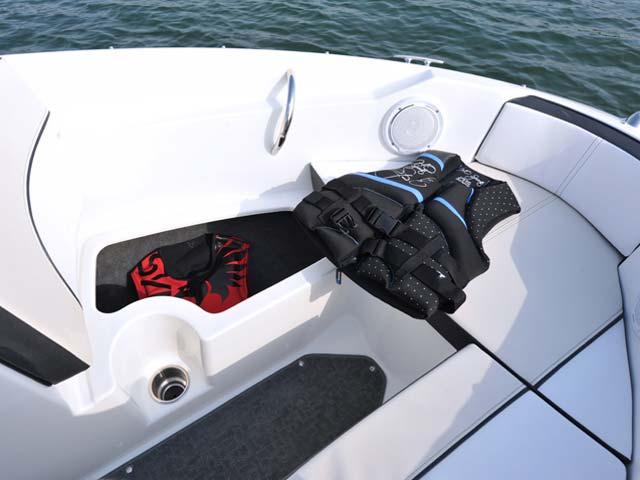 Sea Ray Sport Boat 190 Sport