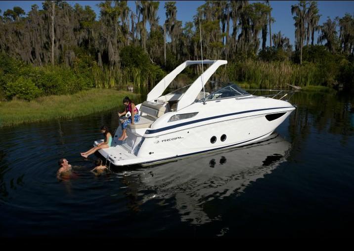 Regal Express Cruiser 28
