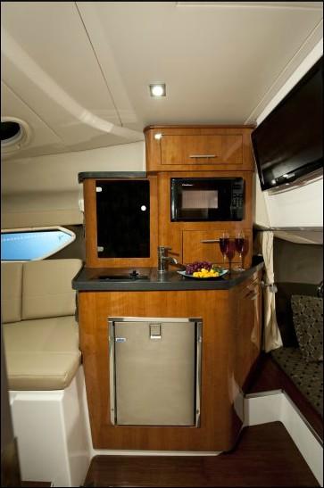 Regal Express Cruiser 28