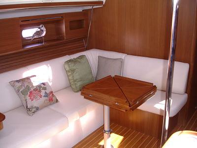 Catalina 385