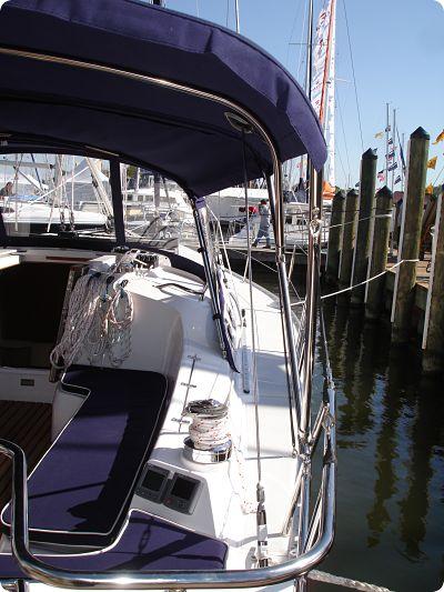 Catalina 385