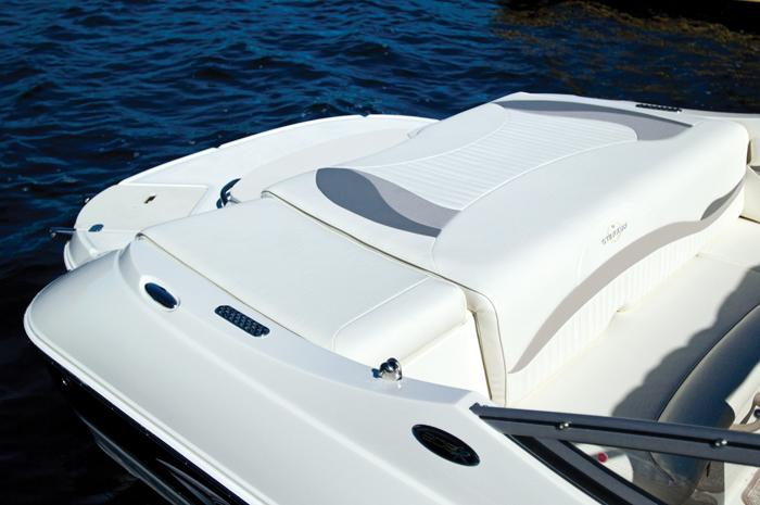 Stingray Sport Deck 215 LR