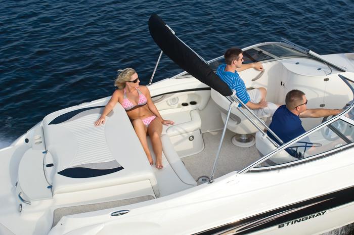 Stingray Sport Deck 235 LR