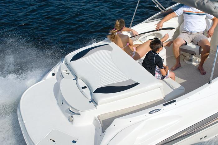 Stingray Sport Deck 235 LR