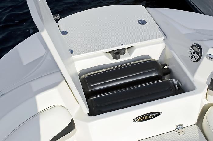 Stingray Sport Deck 235 LR
