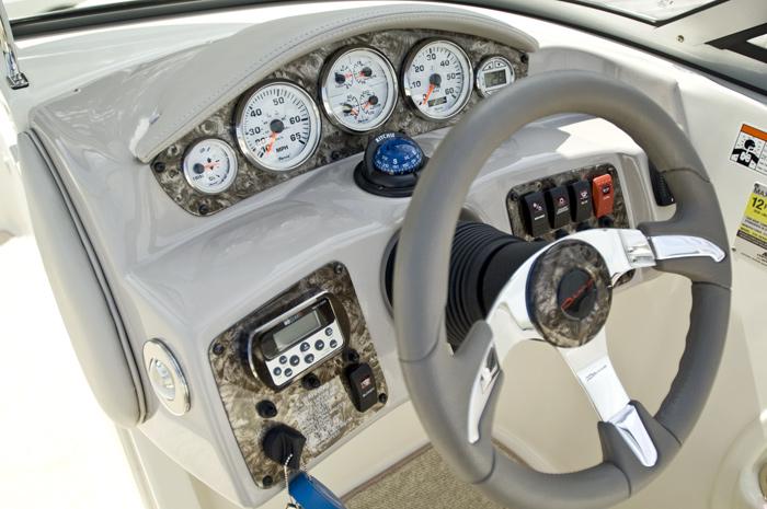 Stingray Sport Deck 235 LR