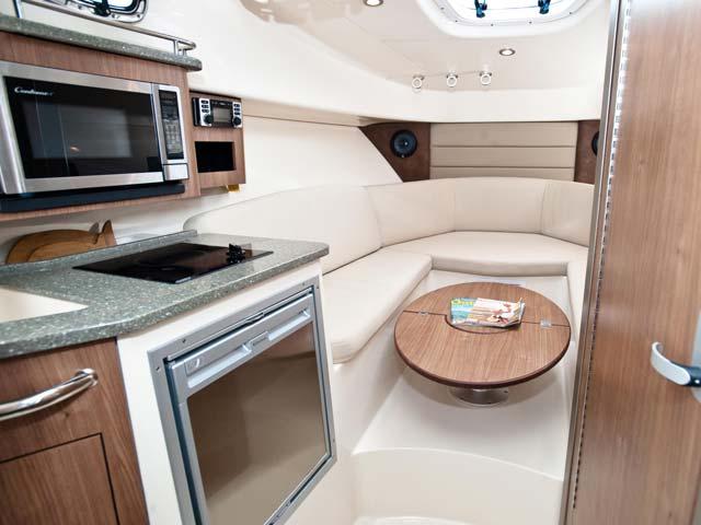Boston Whaler 285 Conquest Pilothouse
