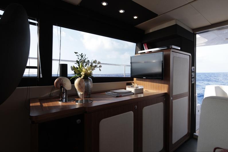 Azimut Magellano 43