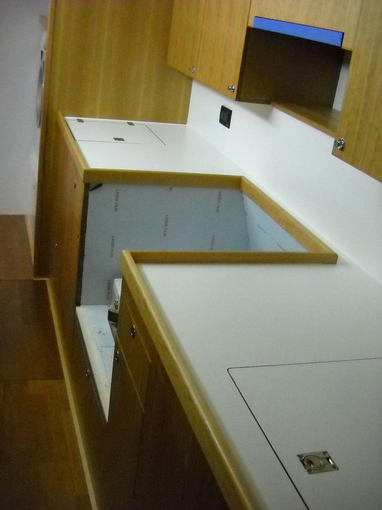 Comar Raised Saloon 85 RS