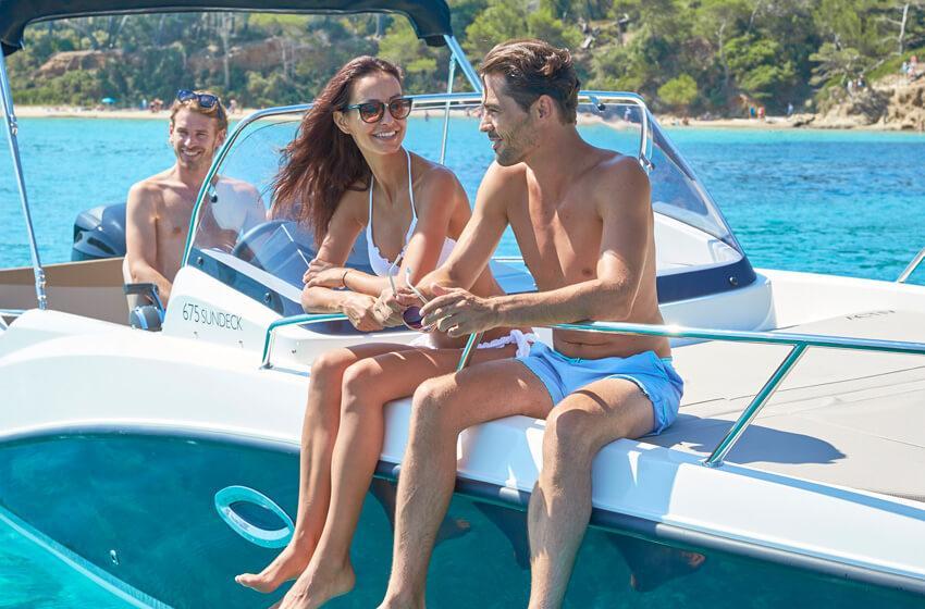 Quicksilver Activ 675 Sundeck