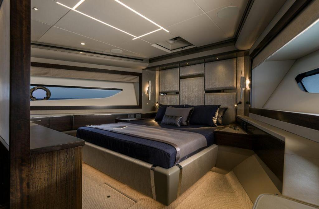 Sunseeker Yacht 88