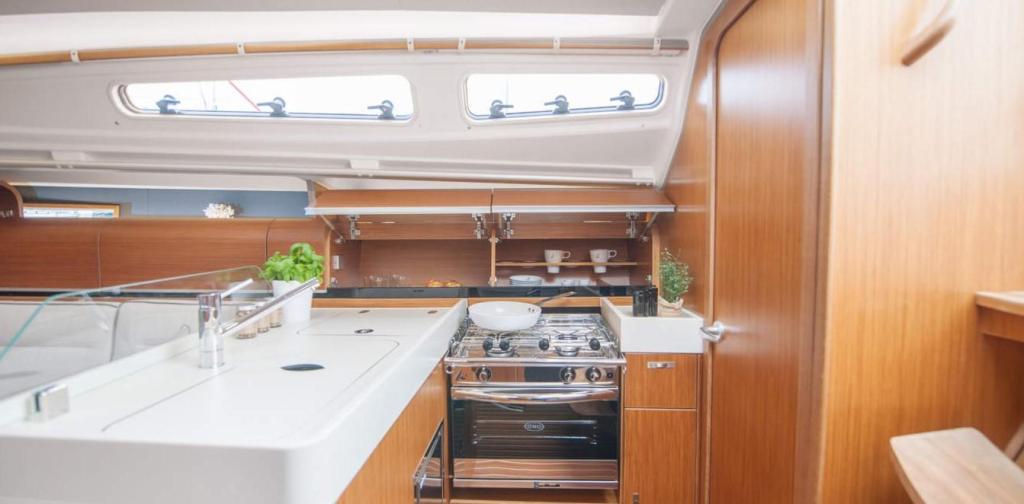 Dehler 34