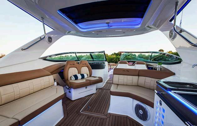 Sea Ray Sport Boat 350 SLX