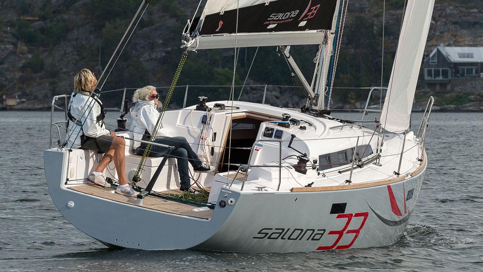 Salona S 33