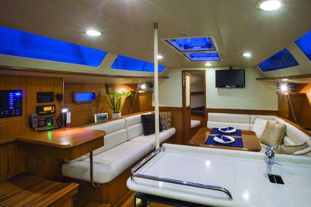 Marlow-Hunter 37