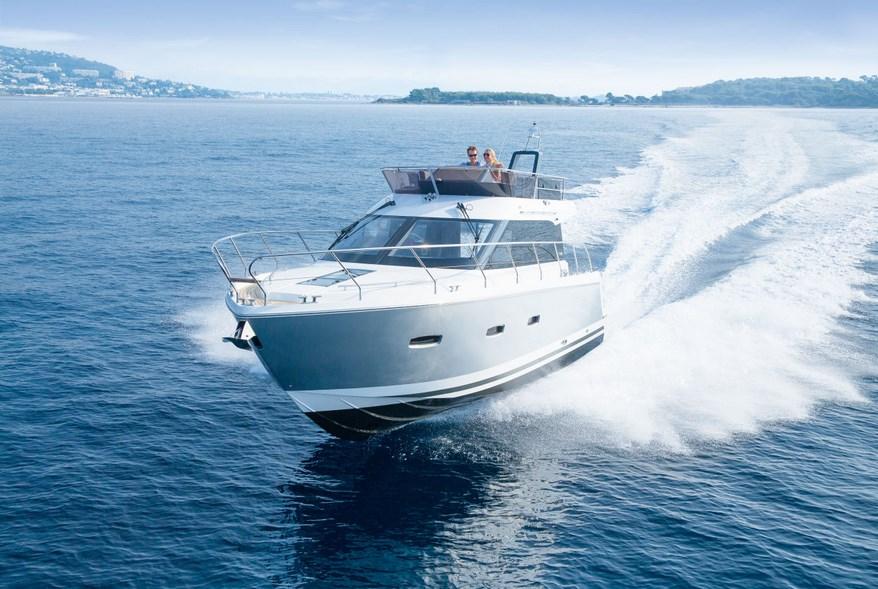 Sealine F380