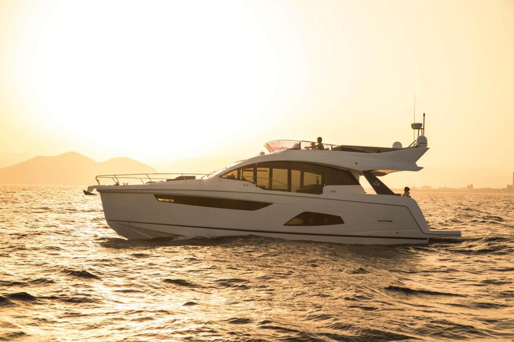 Sealine F530