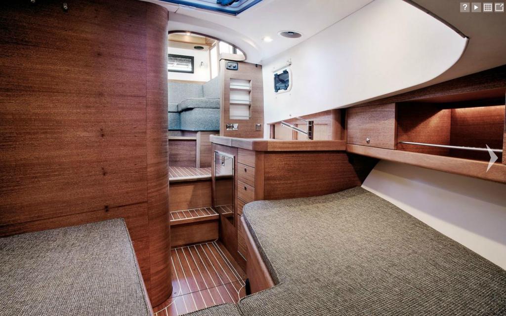 Paragon 31 Flybridge