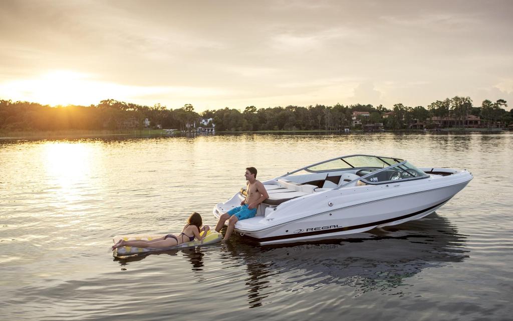 Regal Bowrider 2000 ES