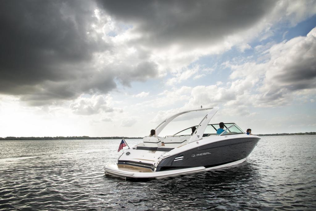 Regal Bowrider 2800