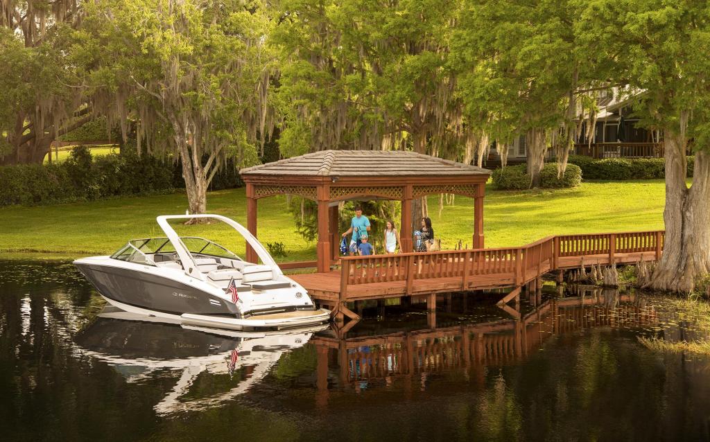 Regal Bowrider 2800