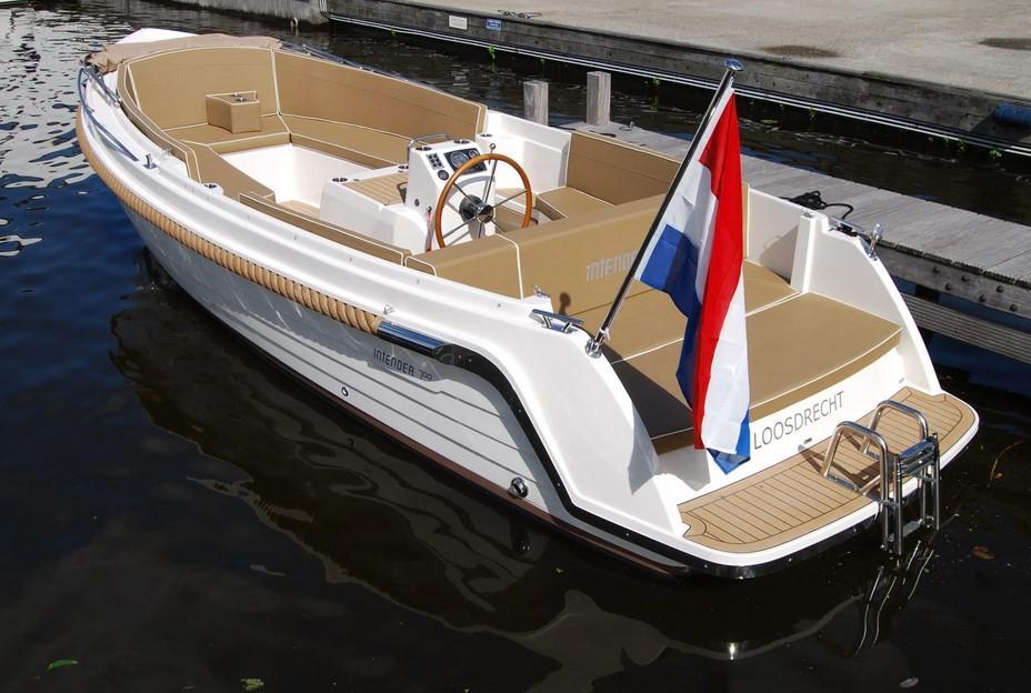 Interboat Intender 700