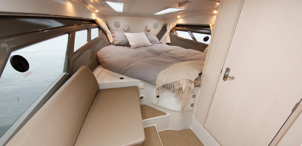 Finnmaster Cruiser Boat T8