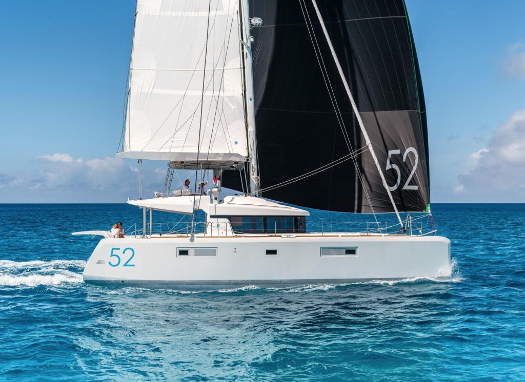 Lagoon 52 F