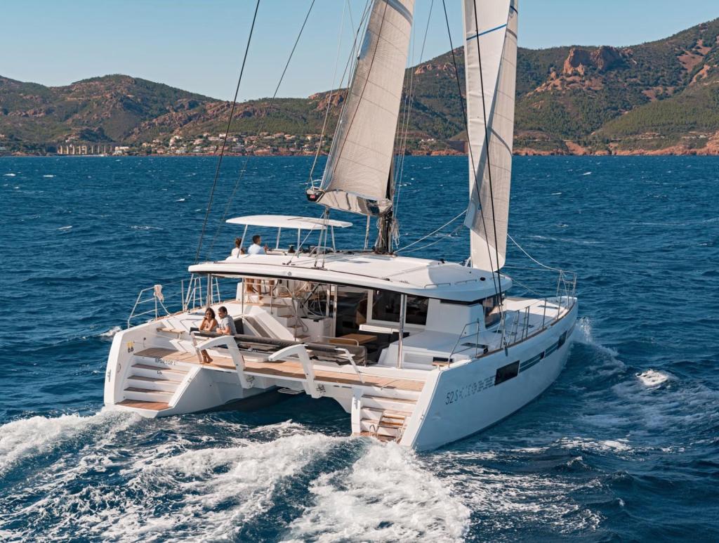 Lagoon 52 S