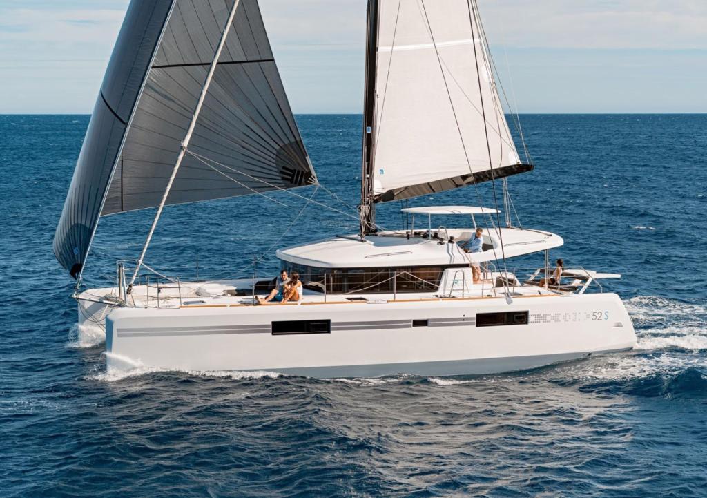 Lagoon 52 S