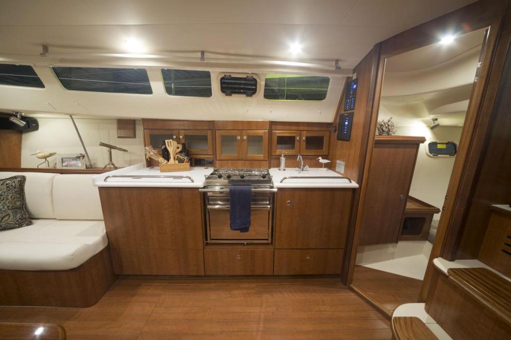 Marlow-Hunter 31