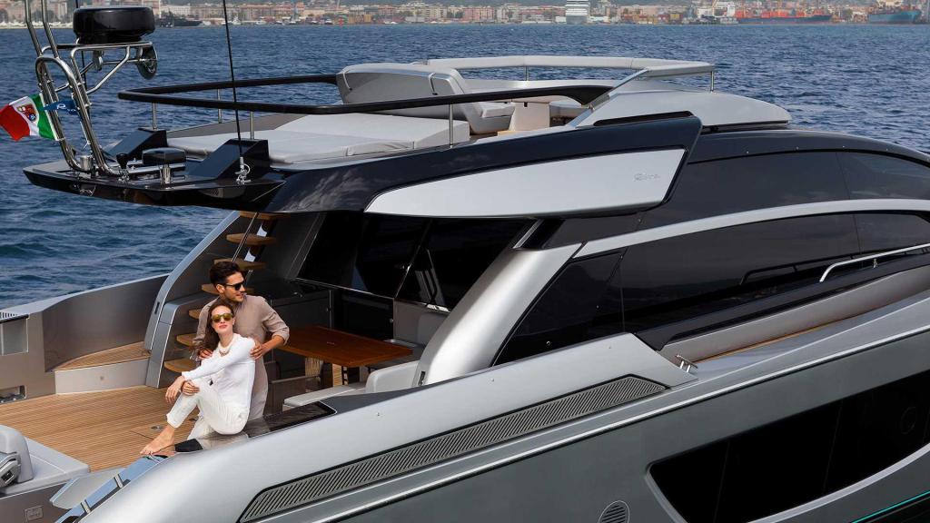 Riva 76 Perseo
