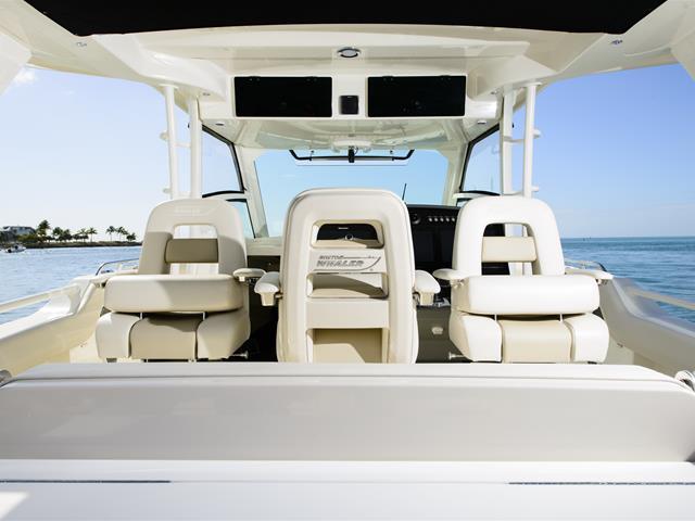 Boston Whaler 420 Outrage