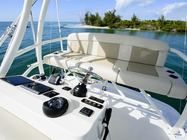 Boston Whaler 420 Outrage