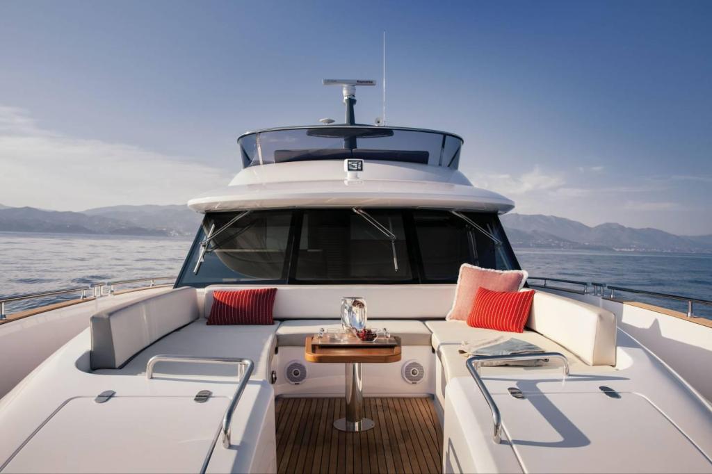 Azimut Magellano 66