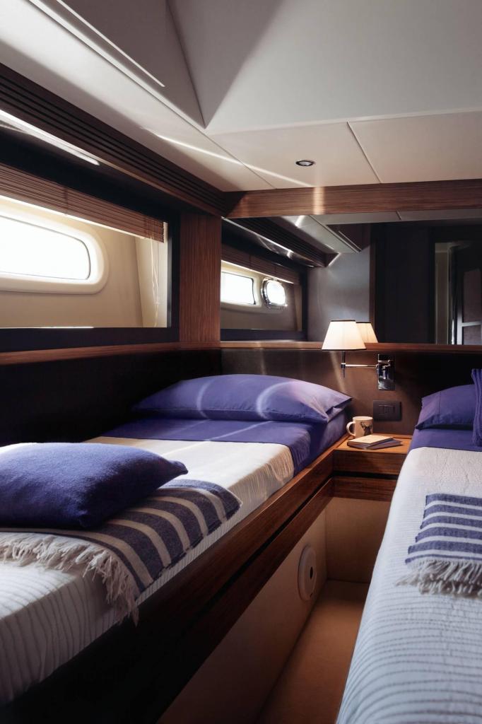 Azimut Magellano 66