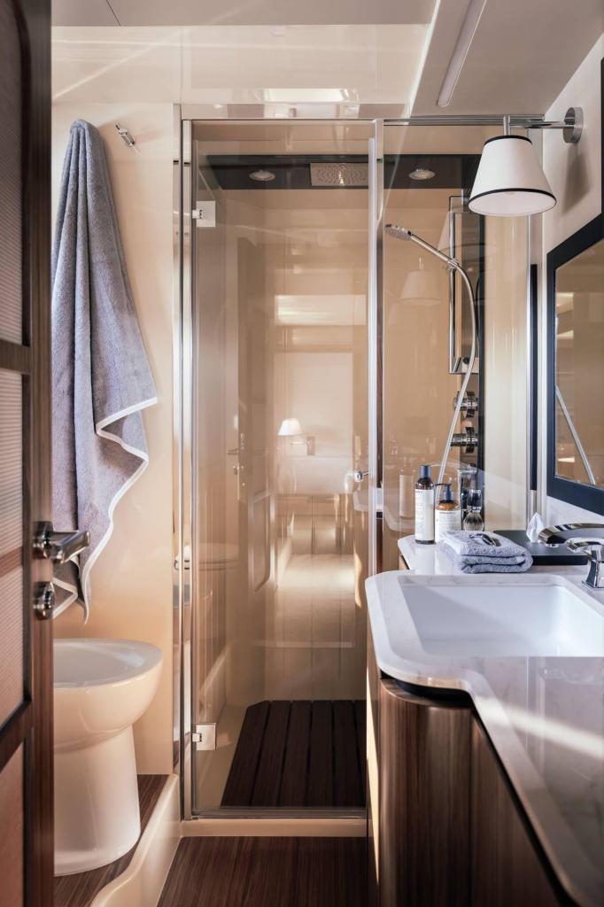 Azimut Magellano 66