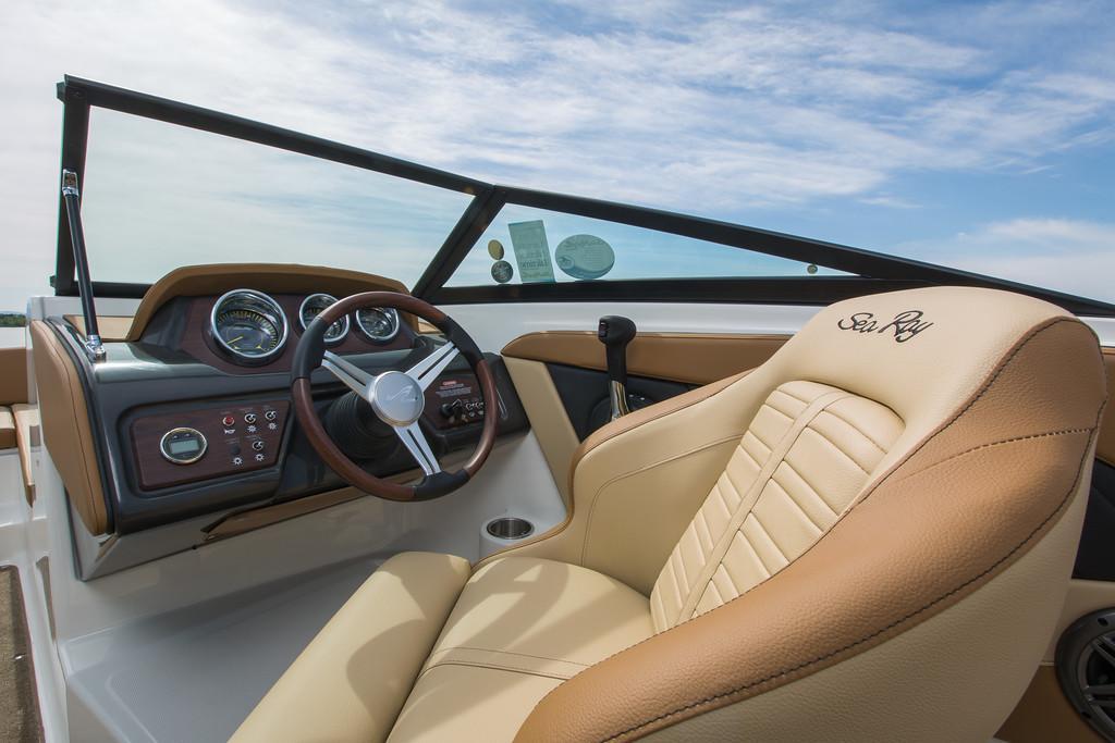 Sea Ray SPX 190