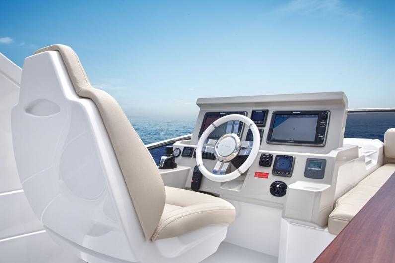 Azimut Flybridge 50