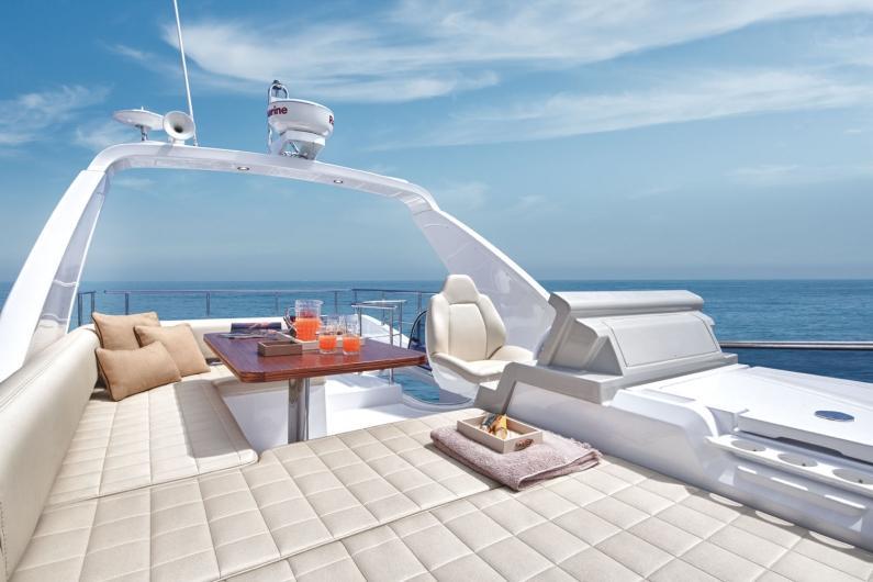 Azimut Flybridge 50