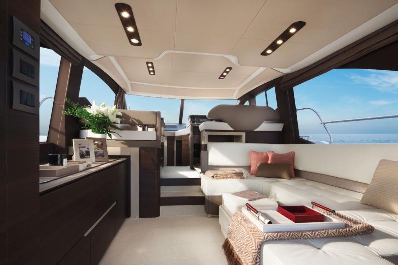Azimut Flybridge 50