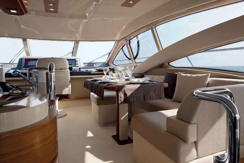 Azimut Flybridge 60
