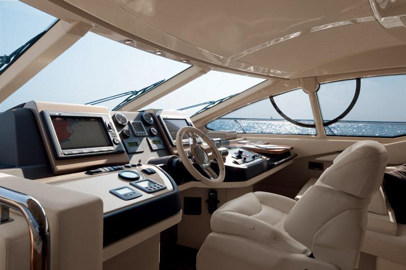 Azimut Flybridge 60