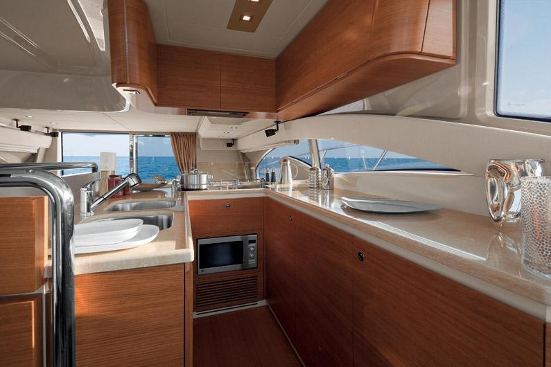 Azimut Flybridge 60