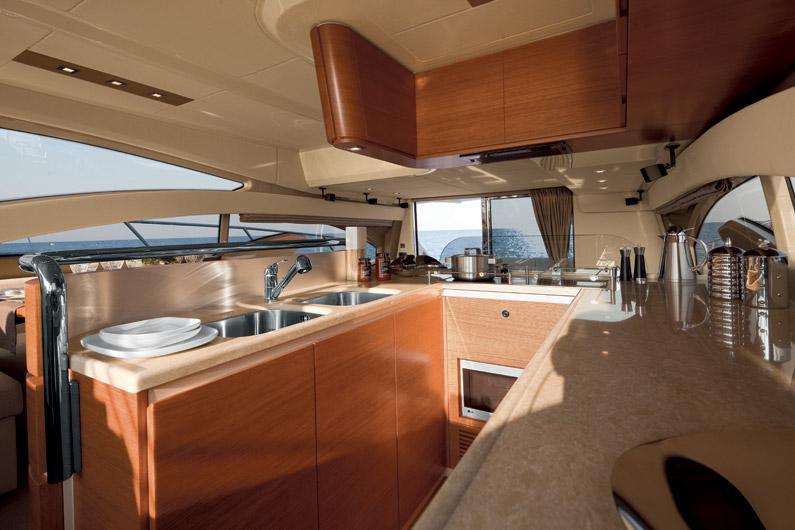 Azimut Flybridge 60