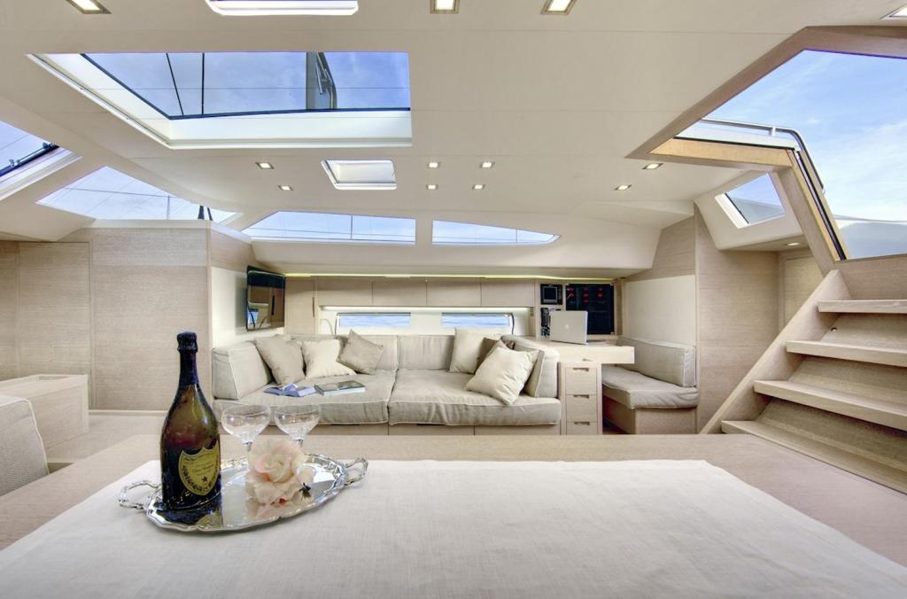 Advanced Yachts A66