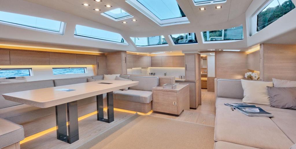 Advanced Yachts A66