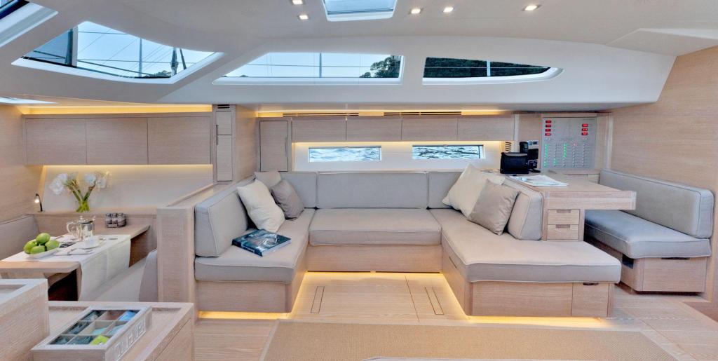 Advanced Yachts A66