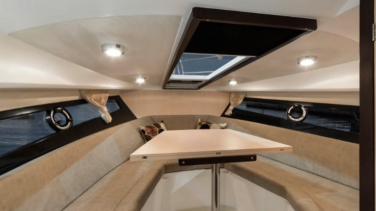 Galeon 305 HTS