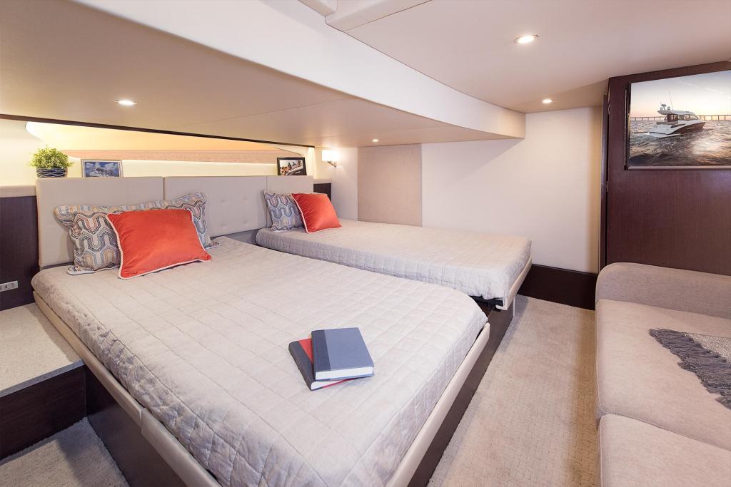 Regal 42 GRANDE COUPE